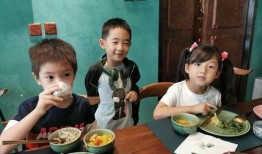 家有儿女刘英吃瓜,刘英的“吃瓜”日常，揭秘娱乐圈幕后故事