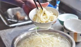 吃瓜丝刷碗,创意清洁新体验