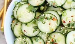 中山吃瓜二婶瓜事,一场别开生面的乡村瓜趣