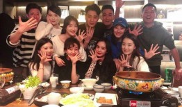 吃瓜同学聚会,吃瓜同学共度欢乐时光